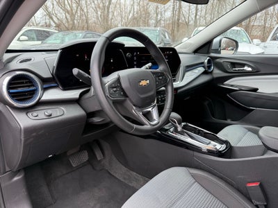 2025 Chevrolet Trax LT CLEAN CARFAX