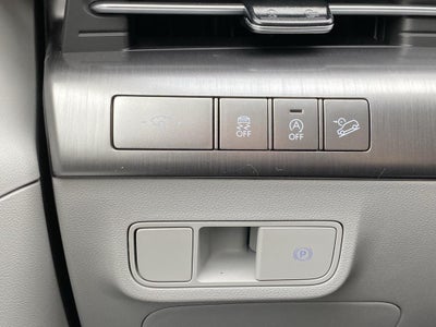 2026 Hyundai KONA SE FWD