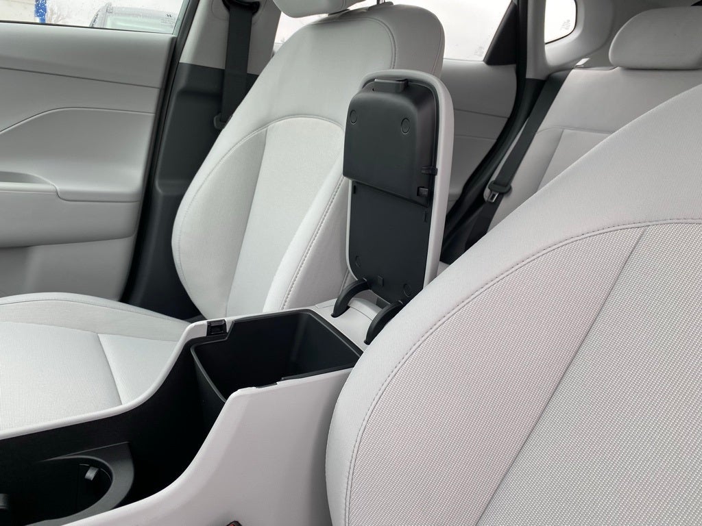 2026 Hyundai KONA SE FWD