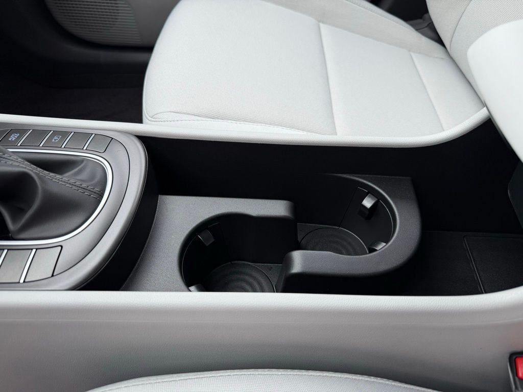 2026 Hyundai KONA SE FWD