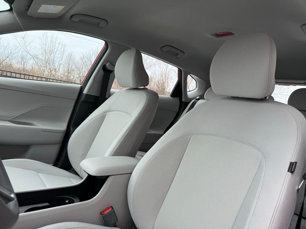 2026 Hyundai KONA SE FWD