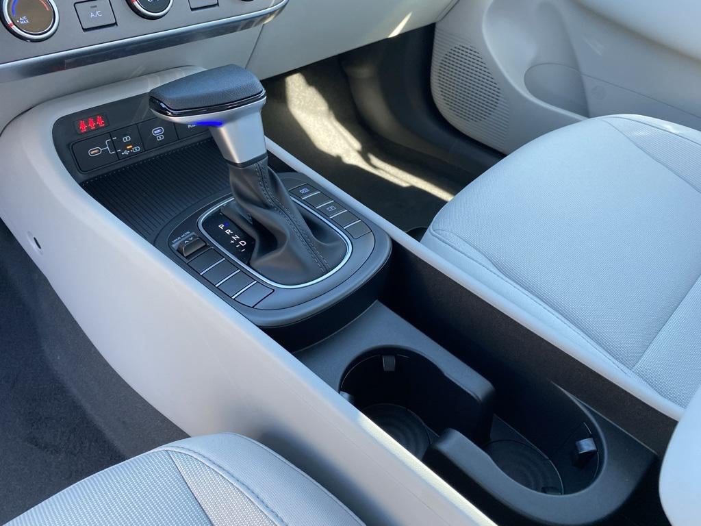 2026 Hyundai KONA SE FWD