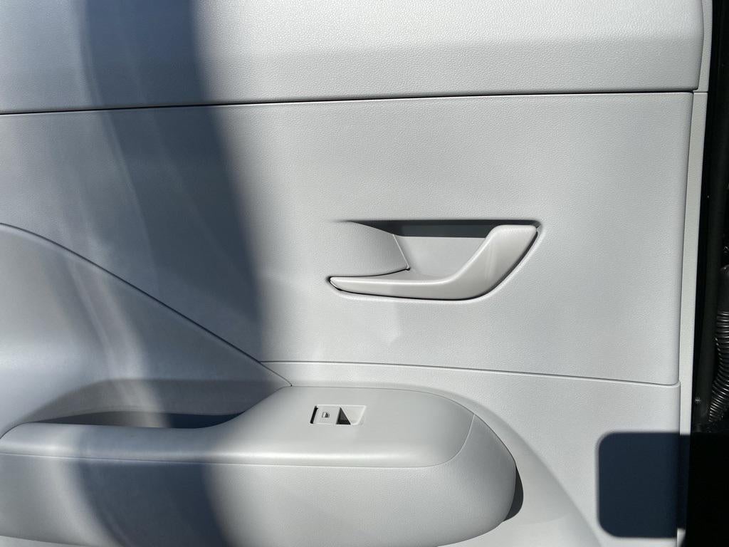 2026 Hyundai KONA SE FWD