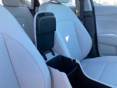 2026 Hyundai KONA SE FWD