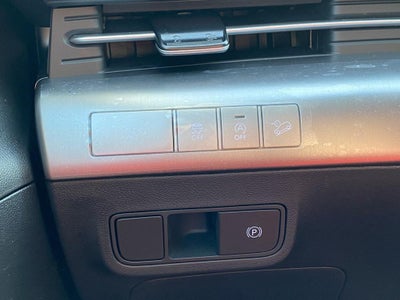 2026 Hyundai KONA SE FWD