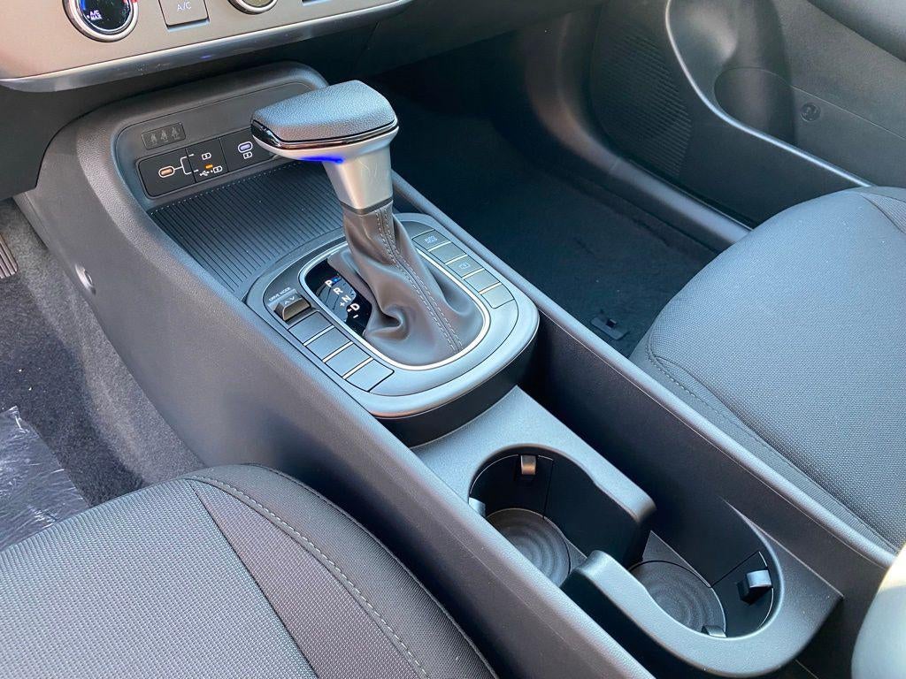 2026 Hyundai KONA SE FWD