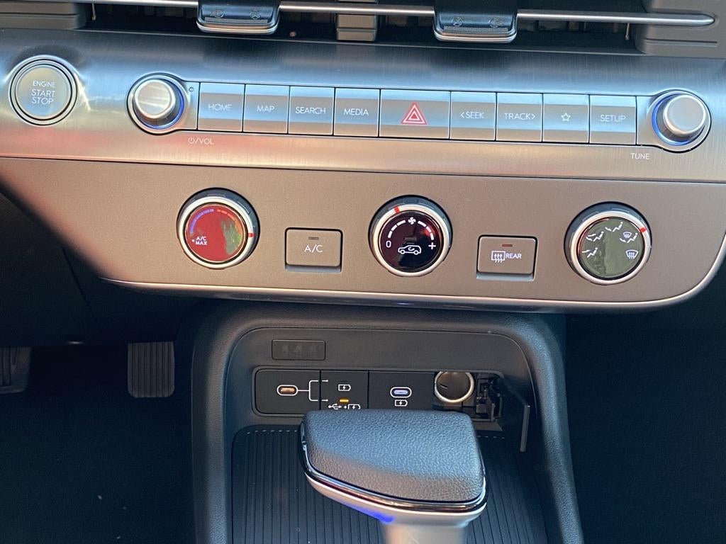 2026 Hyundai KONA SE FWD