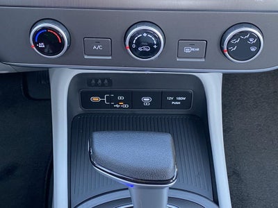 2026 Hyundai KONA SE