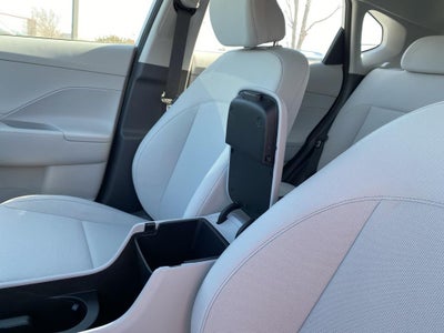 2026 Hyundai KONA SE