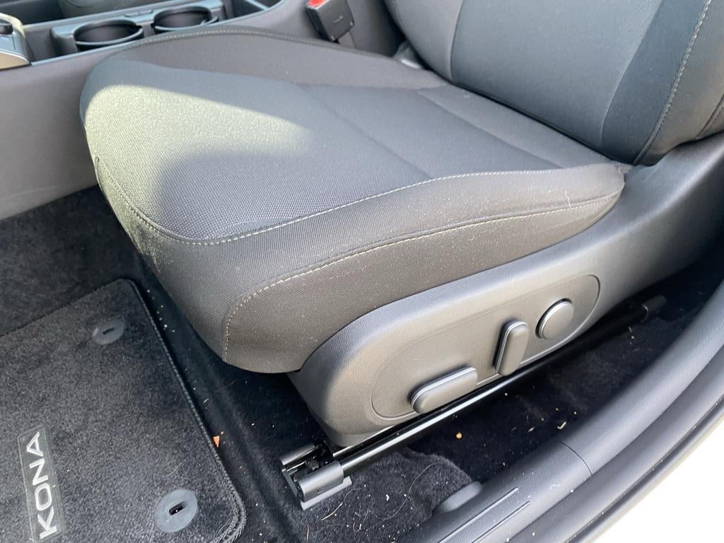 2025 Hyundai KONA SEL Convenience FWD