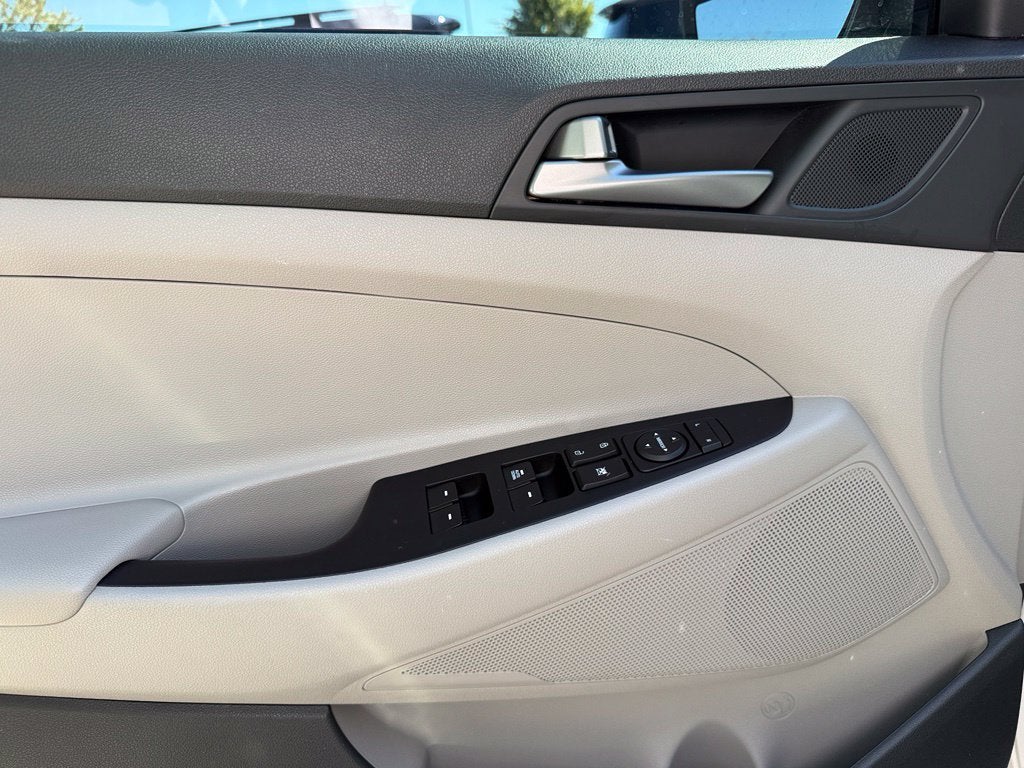 2017 Hyundai TUCSON SE - CLEAN CARFAX / ONE OWNER