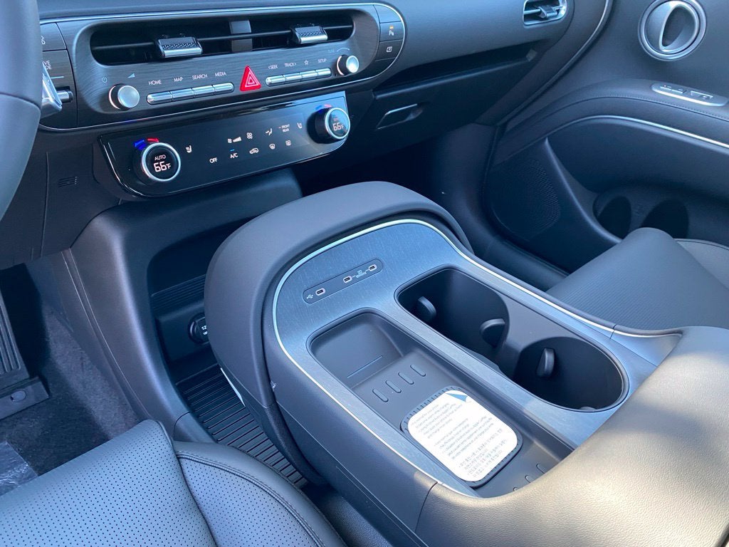 2027 Hyundai PALISADE SEL 7 Passenger