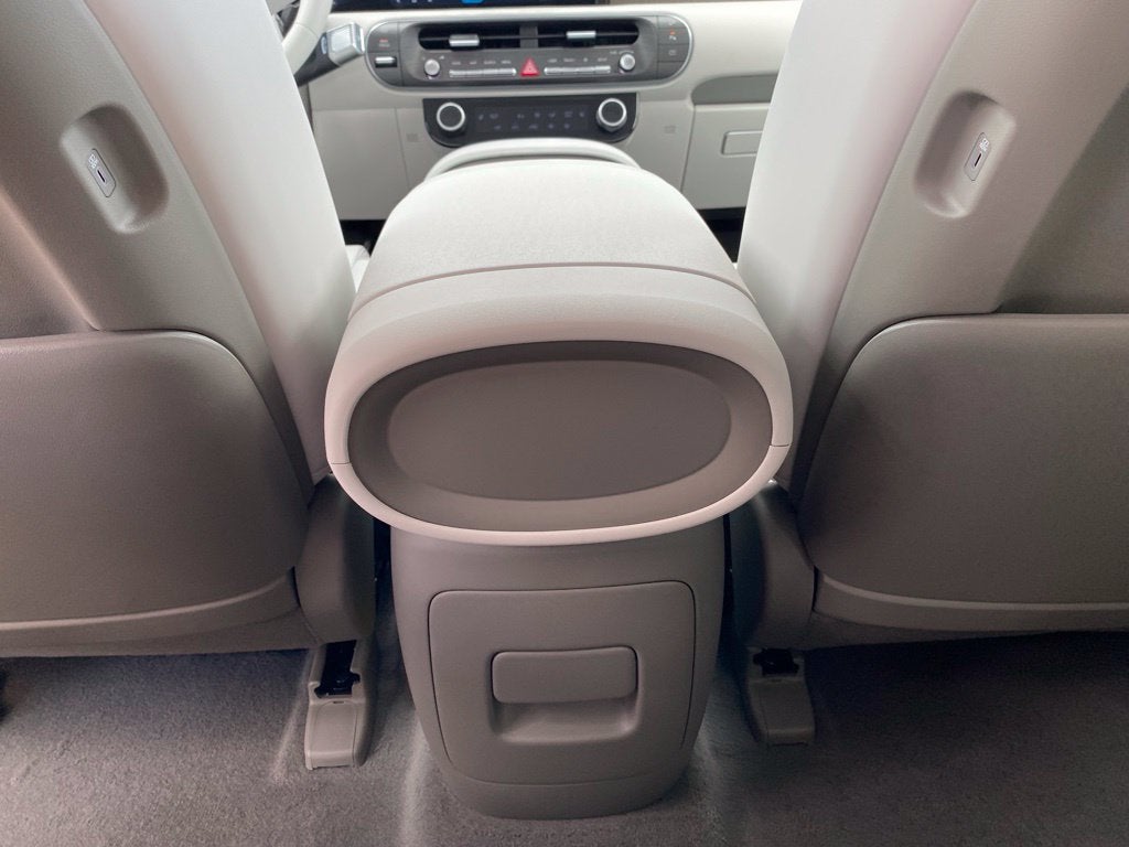 2027 Hyundai PALISADE HYBRID SEL 8 Passenger