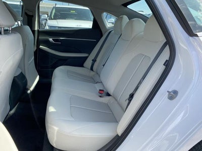 2025 Hyundai SONATA SE