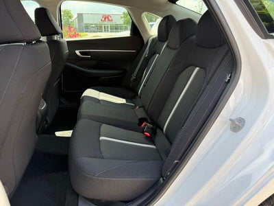 2025 Hyundai SONATA SE