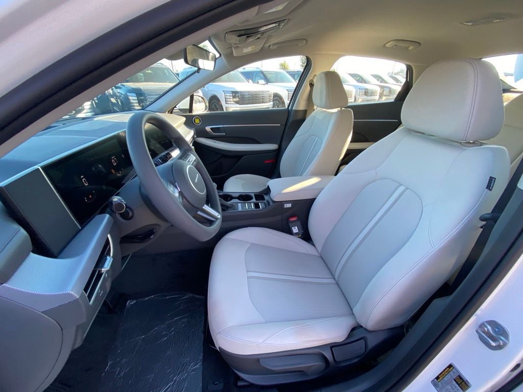 2026 Hyundai SONATA SE
