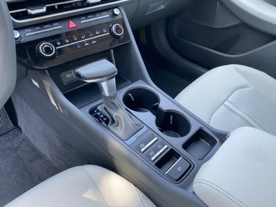 2025 Hyundai SONATA SE