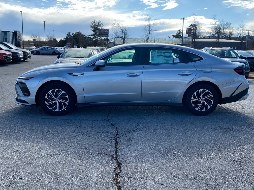 2026 Hyundai SONATA HYBRID Blue
