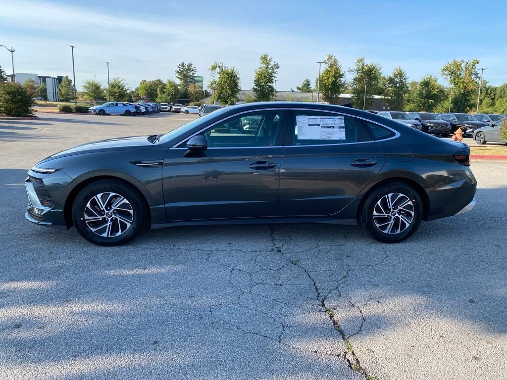 2026 Hyundai SONATA HYBRID Blue