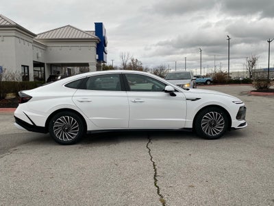 2026 Hyundai SONATA HYBRID SEL
