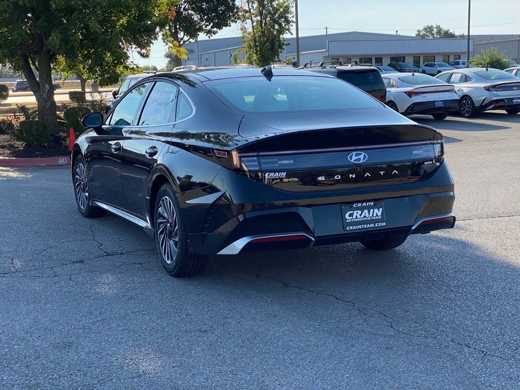 2026 Hyundai SONATA HYBRID SEL