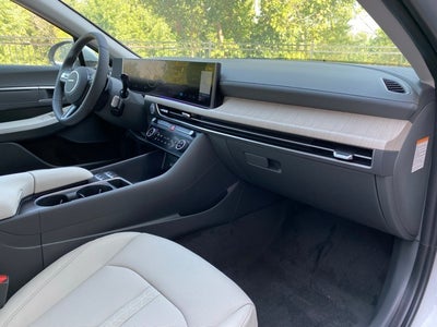 2025 Hyundai SONATA HYBRID Limited