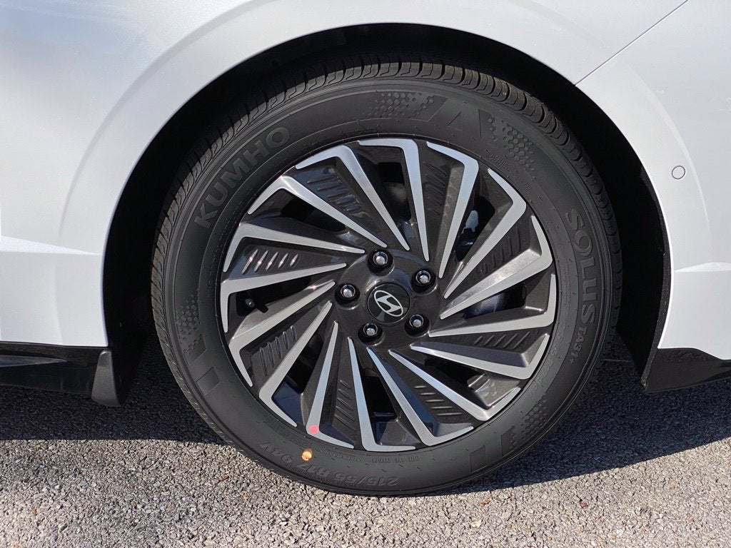 2027 Hyundai SONATA HYBRID Limited