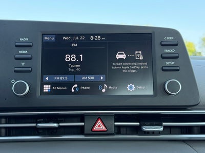 2025 Hyundai ELANTRA SE