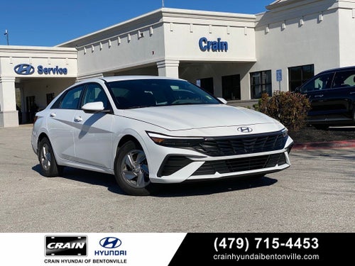 2024 Hyundai ELANTRA SE