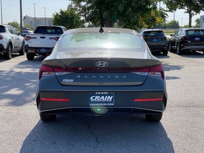 2026 Hyundai ELANTRA SE