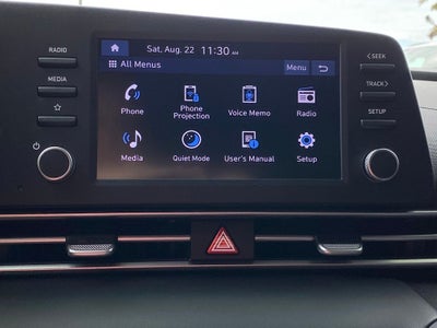 2025 Hyundai ELANTRA SE