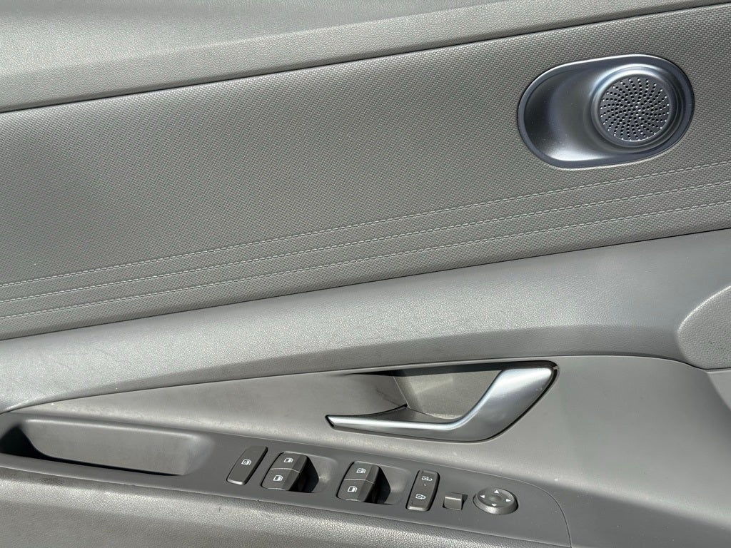 2024 Hyundai ELANTRA SEL ONE OWNER CAR FAX