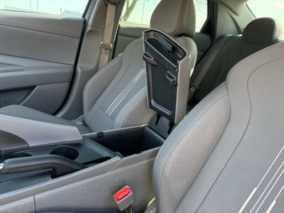 2024 Hyundai ELANTRA SEL ONE OWNER CAR FAX