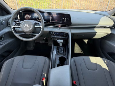 2024 Hyundai ELANTRA SEL ONE OWNER CAR FAX