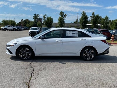 2025 Hyundai ELANTRA HYBRID SEL Sport