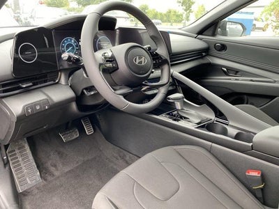 2025 Hyundai ELANTRA HYBRID SEL Sport