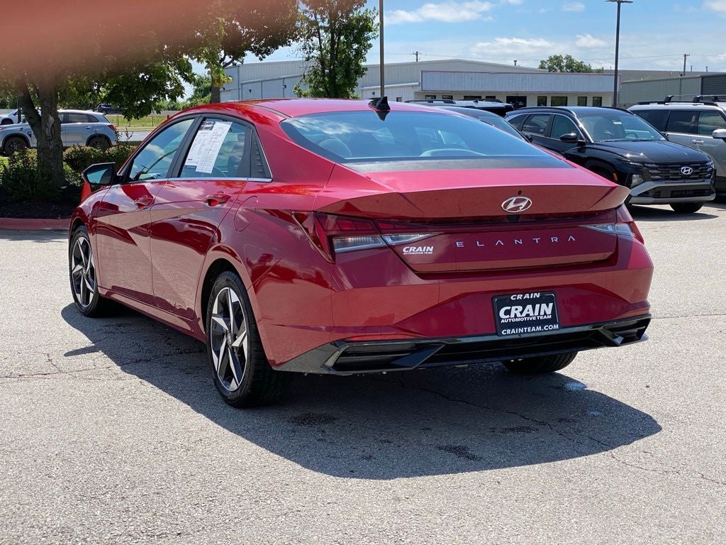 2022 Hyundai ELANTRA SEL