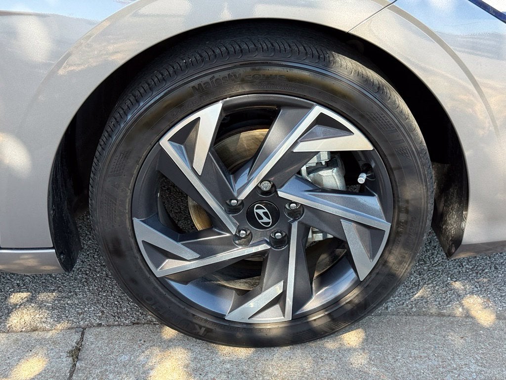 2024 Hyundai ELANTRA Limited - HYUNDAI CPO / CLEAN CARFAX / SUNROOF