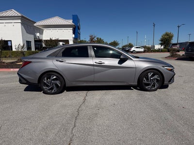 2024 Hyundai ELANTRA Limited - HYUNDAI CPO / CLEAN CARFAX / SUNROOF