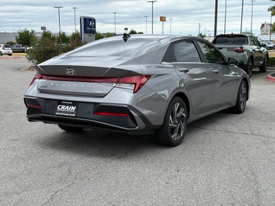 2024 Hyundai ELANTRA Limited