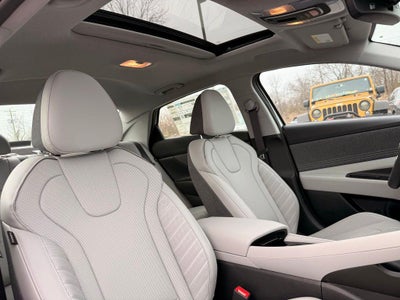 2025 Hyundai ELANTRA Limited