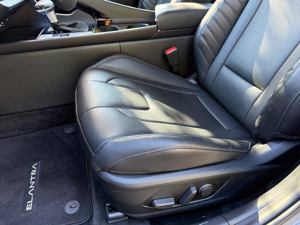 2024 Hyundai Elantra Limited - Photo 24