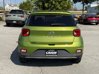 2020 Hyundai VENUE SE