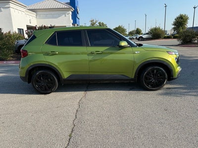 2020 Hyundai VENUE SE
