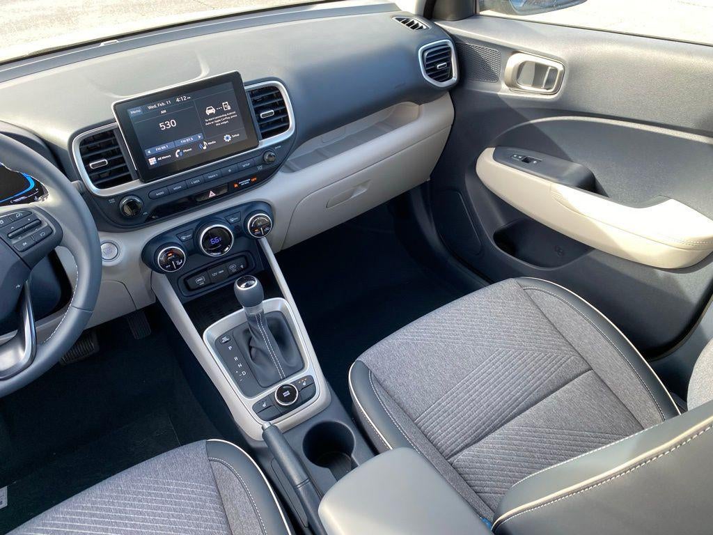 2026 Hyundai VENUE SEL W/Two-Tone Roof