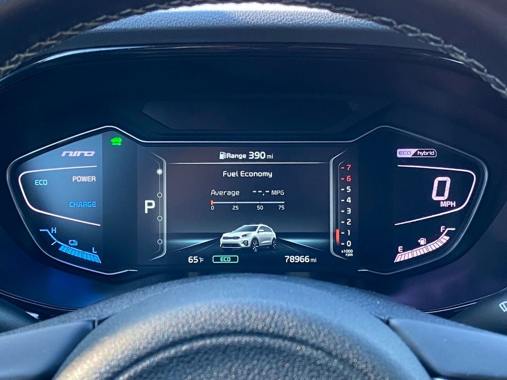 2022 Kia Niro LXS NICE CAR