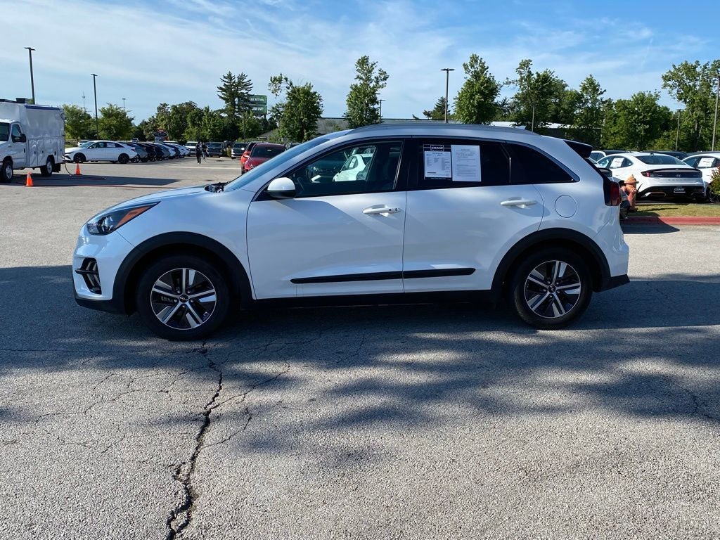 2022 Kia Niro LXS NICE CAR