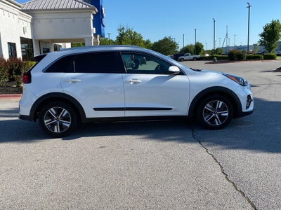 2022 Kia Niro LXS NICE CAR
