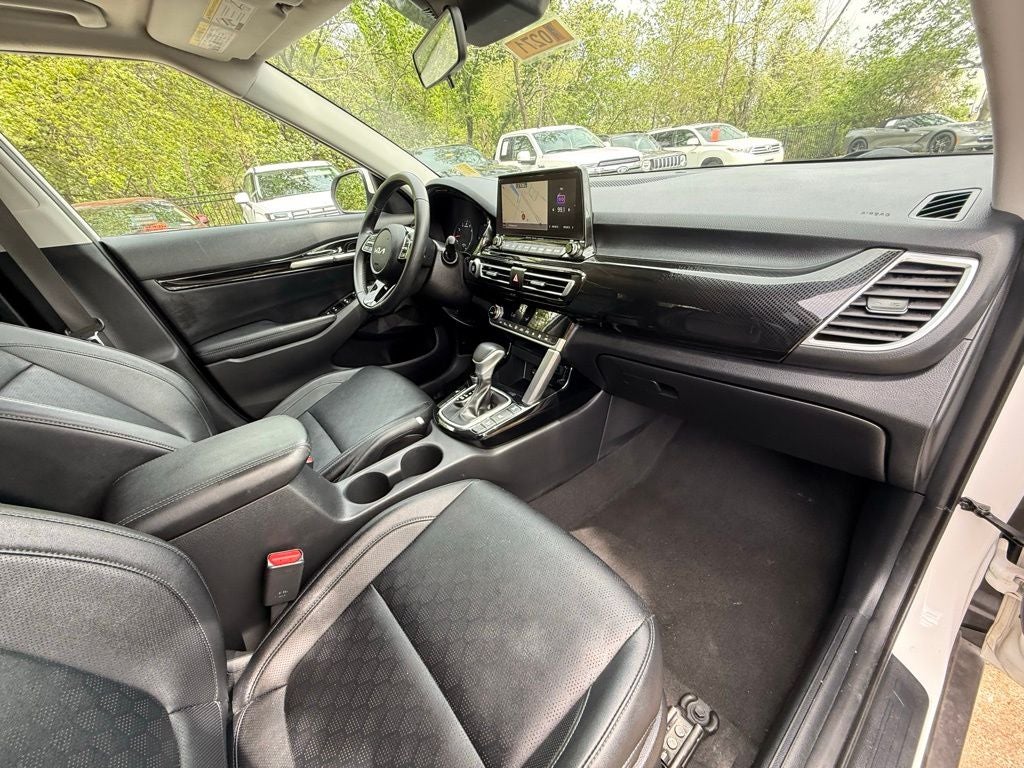 2022 Kia Seltos EX