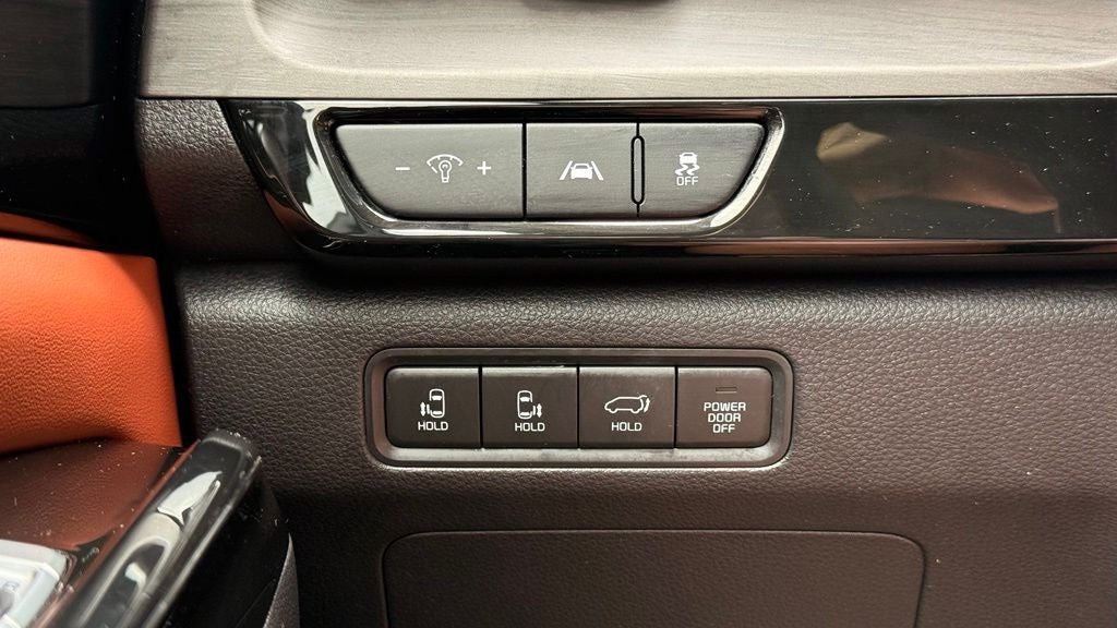 2024 Kia Carnival SX